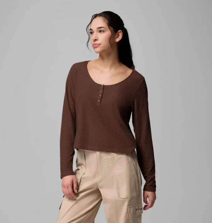 Camisa de manga larga con cuello Henley y diseño cuadriculado Brea Falls™ para mujer Camisa de manga larga con cuello Henley y diseño cuadriculado Brea Falls™ para mujer