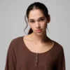 Camisa de manga larga con cuello Henley y diseño cuadriculado Brea Falls™ para mujer Camisa de manga larga con cuello Henley y diseño cuadriculado Brea Falls™ para mujer