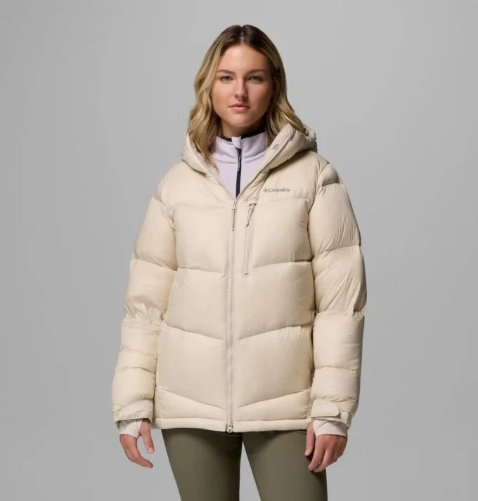Chaqueta con capucha y plumón Cloudview™ para mujer Chaqueta con capucha y plumón Cloudview™ para mujer