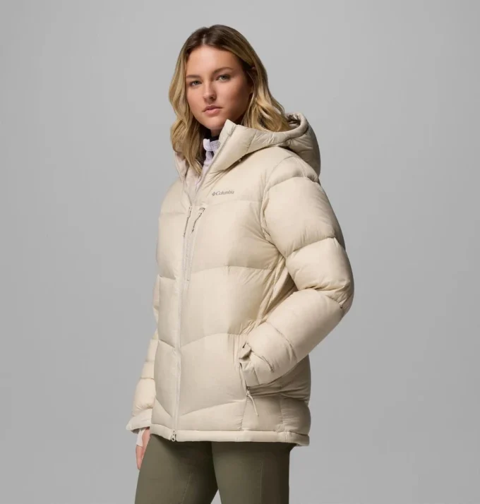 Chaqueta con capucha y plumón Cloudview™ para mujer Chaqueta con capucha y plumón Cloudview™ para mujer