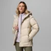 Chaqueta con capucha y plumón Cloudview™ para mujer Chaqueta con capucha y plumón Cloudview™ para mujer