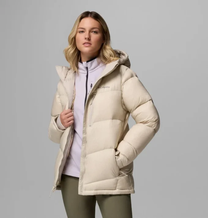 Chaqueta con capucha y plumón Cloudview™ para mujer Chaqueta con capucha y plumón Cloudview™ para mujer
