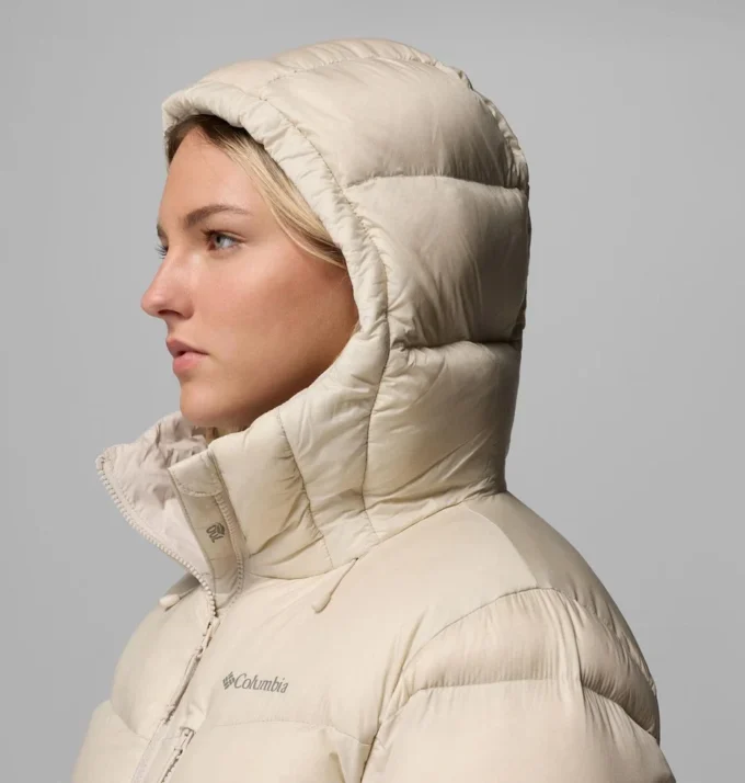 Chaqueta con capucha y plumón Cloudview™ para mujer Chaqueta con capucha y plumón Cloudview™ para mujer