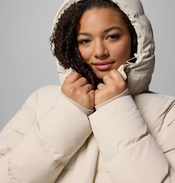 Chaqueta larga con capucha Amaze Puff™ para mujer – Tallas grandes Chaqueta larga con capucha Amaze Puff™ para mujer – Tallas grandes