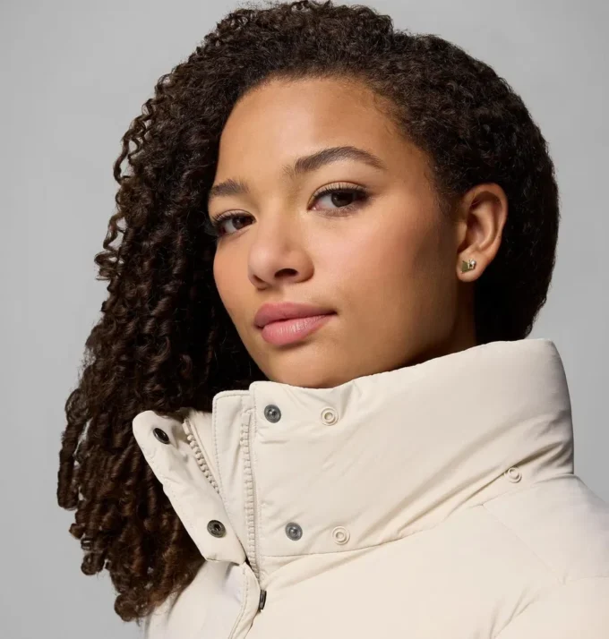 Chaqueta larga con capucha Amaze Puff™ para mujer – Tallas grandes Chaqueta larga con capucha Amaze Puff™ para mujer – Tallas grandes